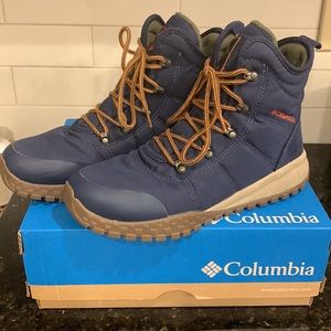 Columbia Men’s Pineknoll Omni-Heat Boot, size 8.5